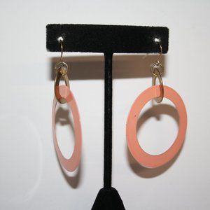 Beautiful peach and gold dangle earrings 2.5"